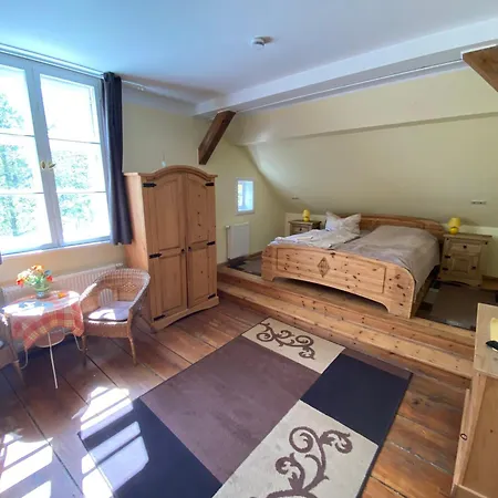 Museumsherberge Glashuette 3*