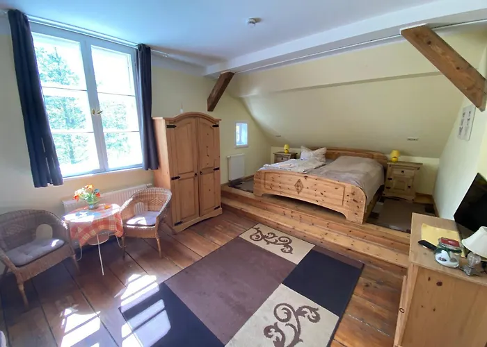 Museumsherberge Glashuette 3*